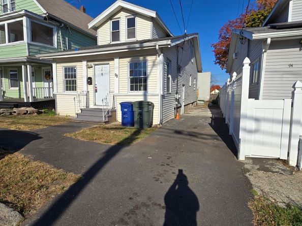 98 Cowles Street, Bridgeport CT 06607