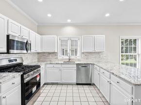 78 Village Court 78, Wilton CT 06897