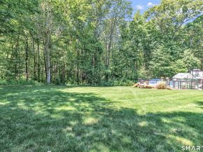 995 Beaver Dam Road, Stratford CT 06614