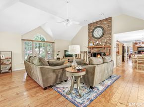 995 Beaver Dam Road, Stratford CT 06614