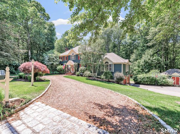 995 Beaver Dam Road, Stratford CT 06614