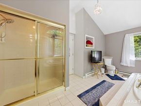 2 Judith Drive, Danbury CT 06811