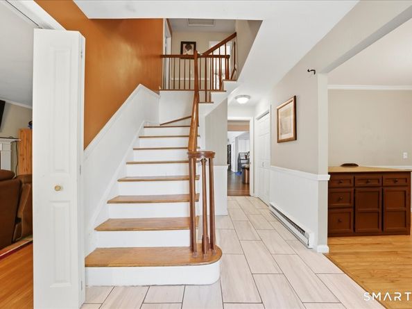 2 Judith Drive, Danbury CT 06811
