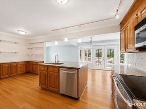 2 Judith Drive, Danbury CT 06811