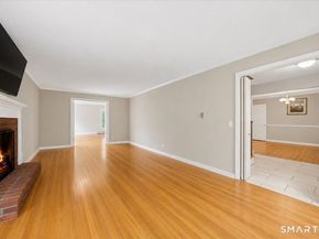 2 Judith Drive, Danbury CT 06811
