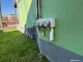 111 Calhoun Place, Bridgeport CT 06606