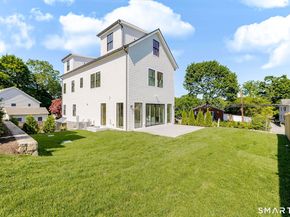 124 Forest Street, New Canaan CT 06840