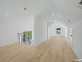 124 Forest Street, New Canaan CT 06840