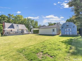 15 Evelyn Street, Trumbull CT 06611