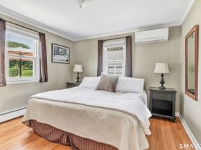15 Evelyn Street, Trumbull CT 06611