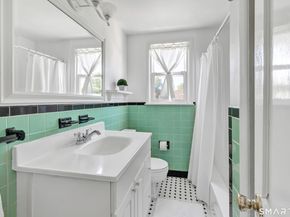 15 Evelyn Street, Trumbull CT 06611