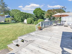 15 Evelyn Street, Trumbull CT 06611