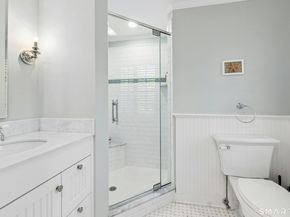 39 Leeuwarden Road, Darien CT 06820