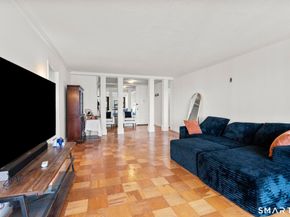 44 Strawberry Hill Avenue 8K, Stamford CT 06902