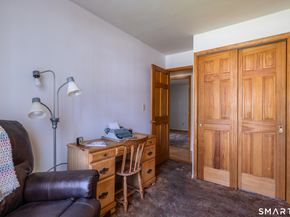 105 Bear Paw Road, Bridgeport CT 06606