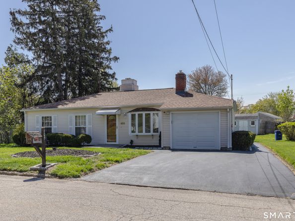 105 Bear Paw Road, Bridgeport CT 06606