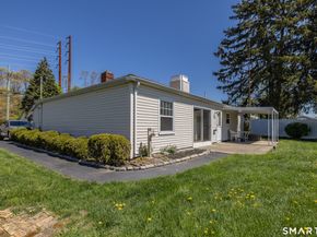 105 Bear Paw Road, Bridgeport CT 06606