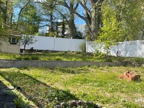 310 Douglas Street, Bridgeport CT 06606