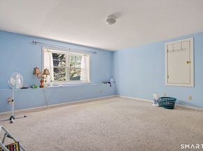 29 Greystone 29, Shelton CT 06484