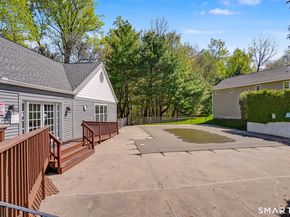 29 Greystone 29, Shelton CT 06484