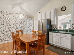 29 Greystone 29, Shelton CT 06484