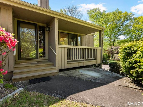 315 Navajo Lane A, Stratford CT 06614