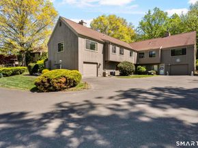 315 Navajo Lane A, Stratford CT 06614