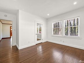 3422 Kansas Street, Oakland CA 94602