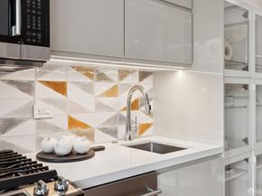160 Bernard Street, San Francisco CA 94106