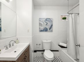 222 East 17th Street GARDEN, New York NY 10003