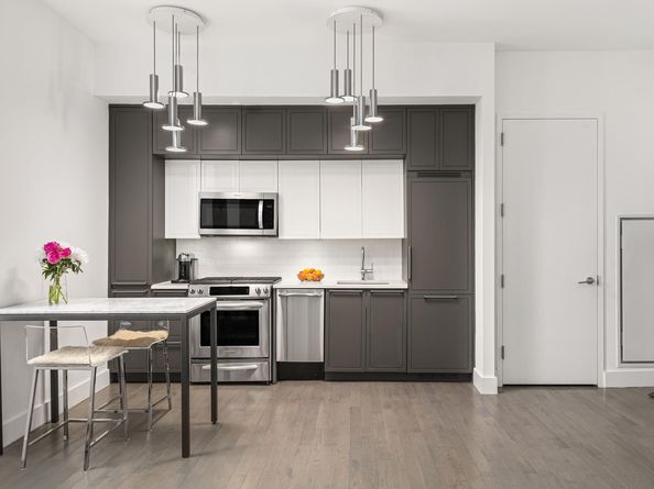 416 West 52nd Street 207, New York NY 10019