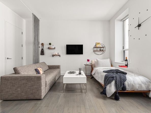 416 West 52nd Street 207, New York NY 10019