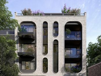 406 Midwood Street