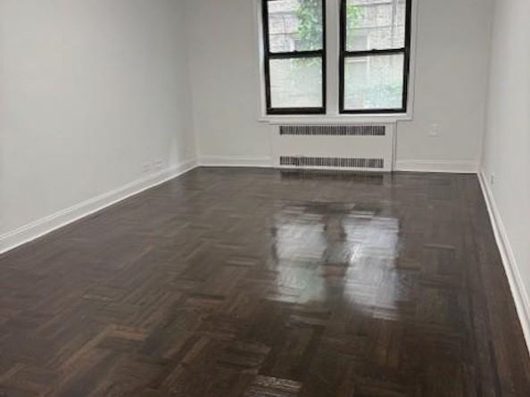 221 East 18th Street 1E, Brooklyn NY 11226