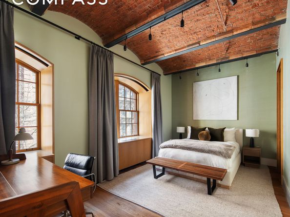 36 Bleecker Street 3C, New York NY 10012