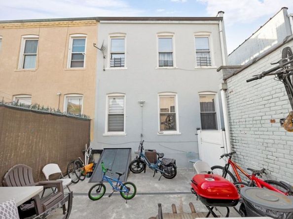 60-18 Bleecker Street, Queens NY 11385