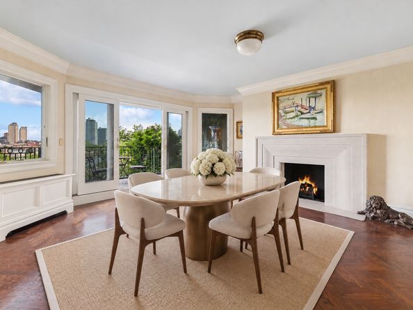 25 Beekman Place 4, New York NY 10022