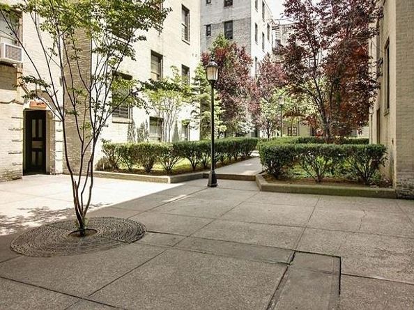 21-48 35th Street 4H, Queens NY 11105