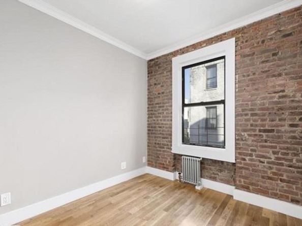 21-48 35th Street 4H, Queens NY 11105