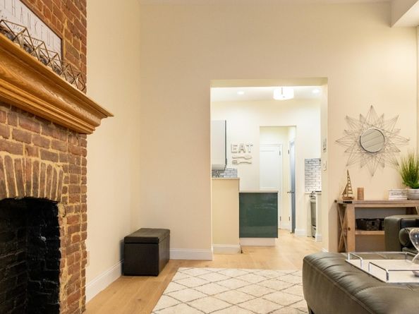 344 East 58th Street A, New York NY 10022