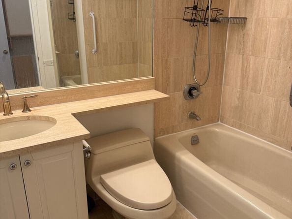 255 East 49th Street 15A, New York NY 10022