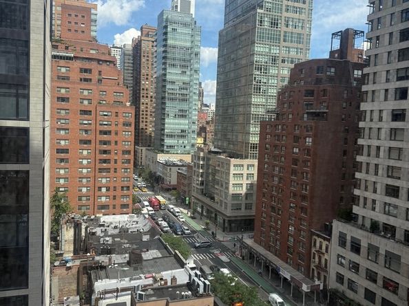 255 East 49th Street 15A, New York NY 10022