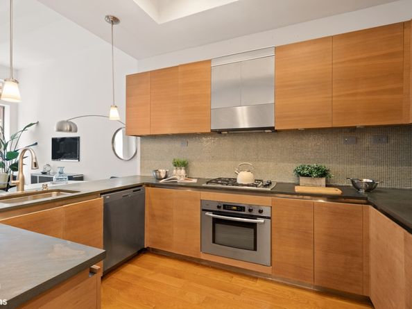 49 East 21st Street 2B, New York NY 10010