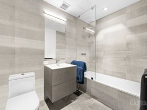 75 1st Avenue 5C, New York NY 10003