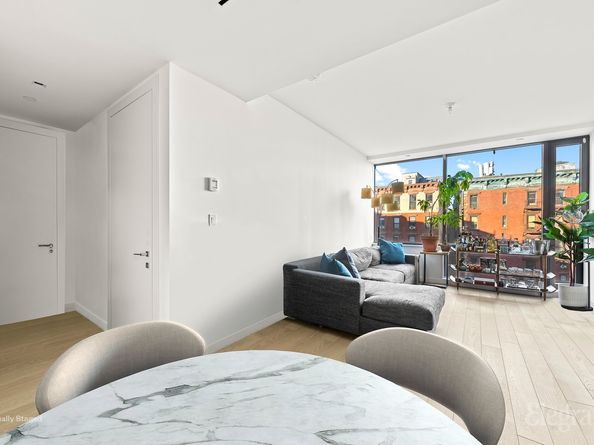 75 1st Avenue 5C, New York NY 10003