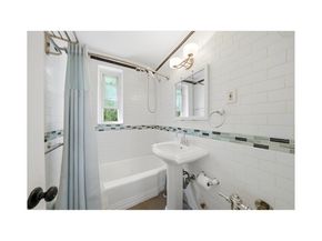2080 Barnes Avenue 3B, Bronx NY 10462