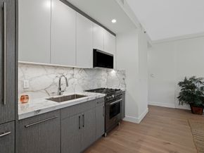 21-31 Shore Boulevard 1F, Queens NY 11105