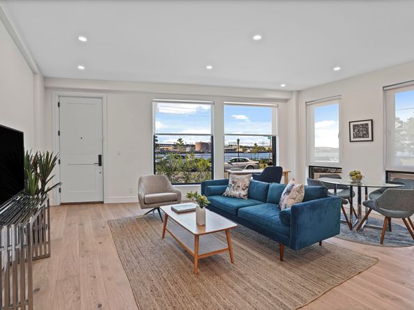 21-31 Shore Boulevard 1F, Queens NY 11105