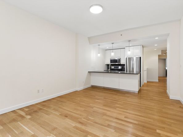 517 West 46th Street 105, New York NY 10036