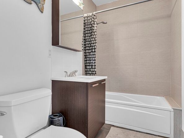 353 East 104th Street 9C, New York NY 10029